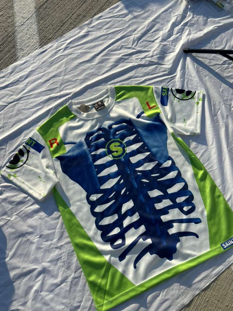 Neon X Ray T
