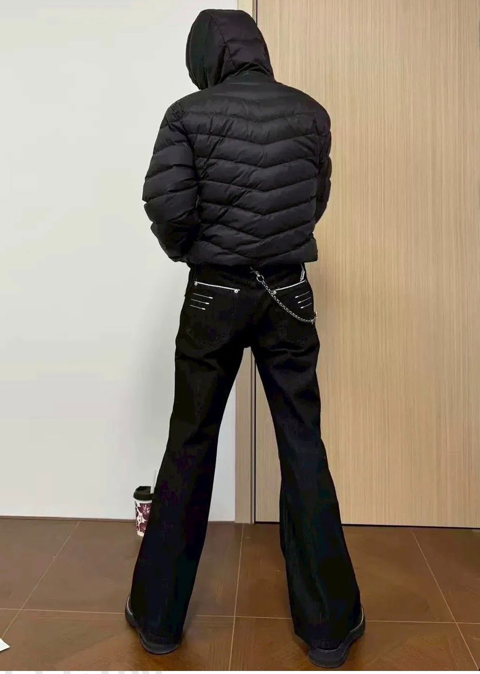 Baggy Jeans (Black w Embordered Pockets)